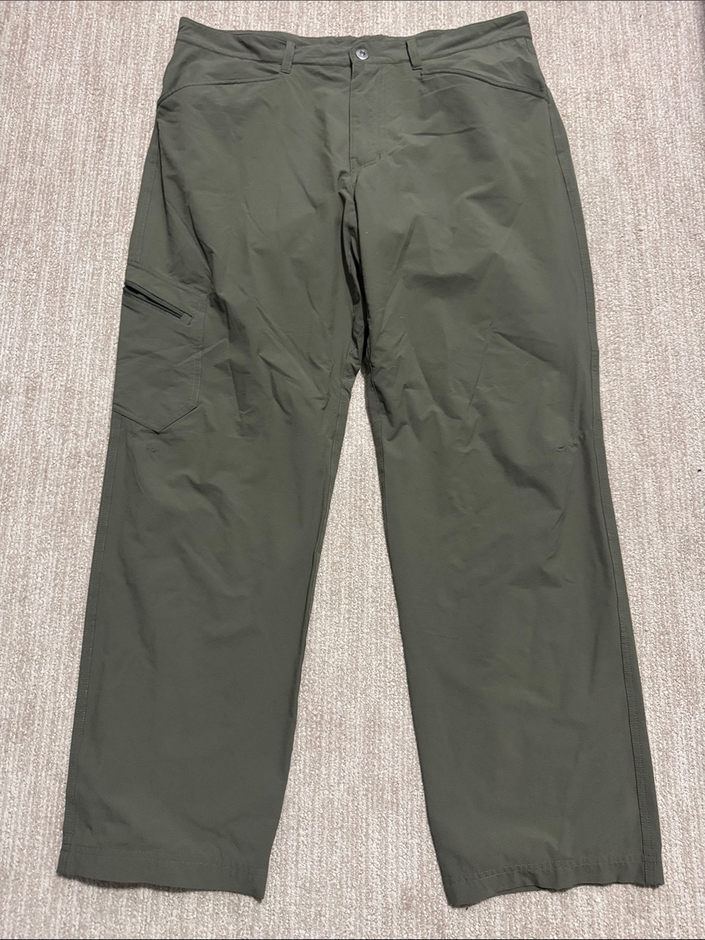 Patagonia Rock Craft Pants Men 38x32 Green Nylon Hiking Climbing Trail